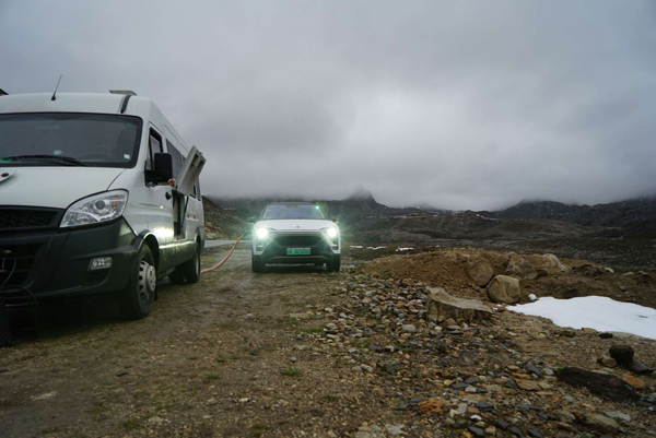 英威腾补电车案例-蔚来补电车项目